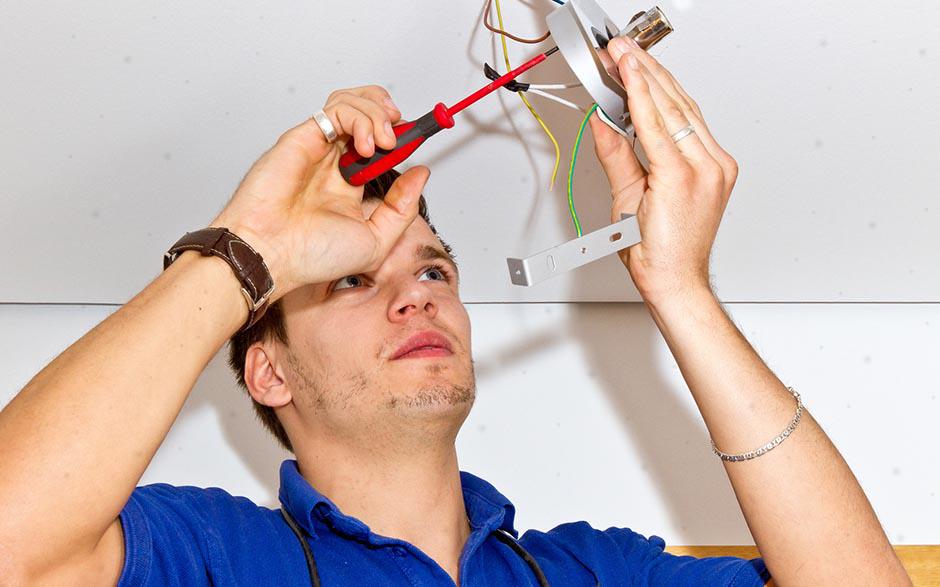tarif horaire d'un électricien Paris 18